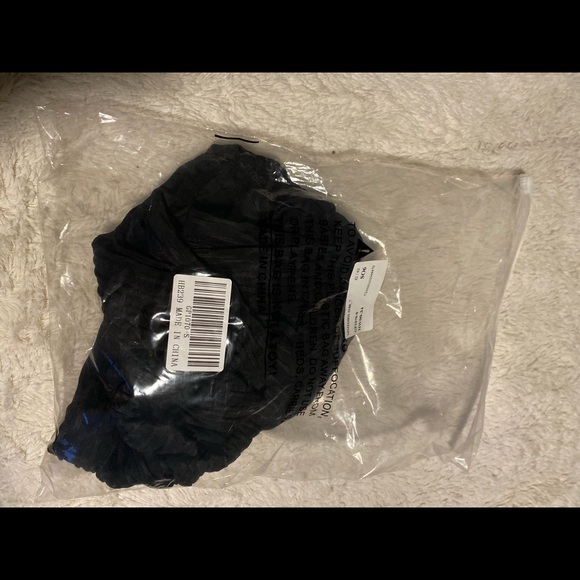 Amazon Shorts - Picture 3 of 3